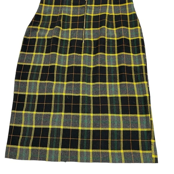 Zara Plaid Skirt and Matching Blouse - Picture 2 of 10